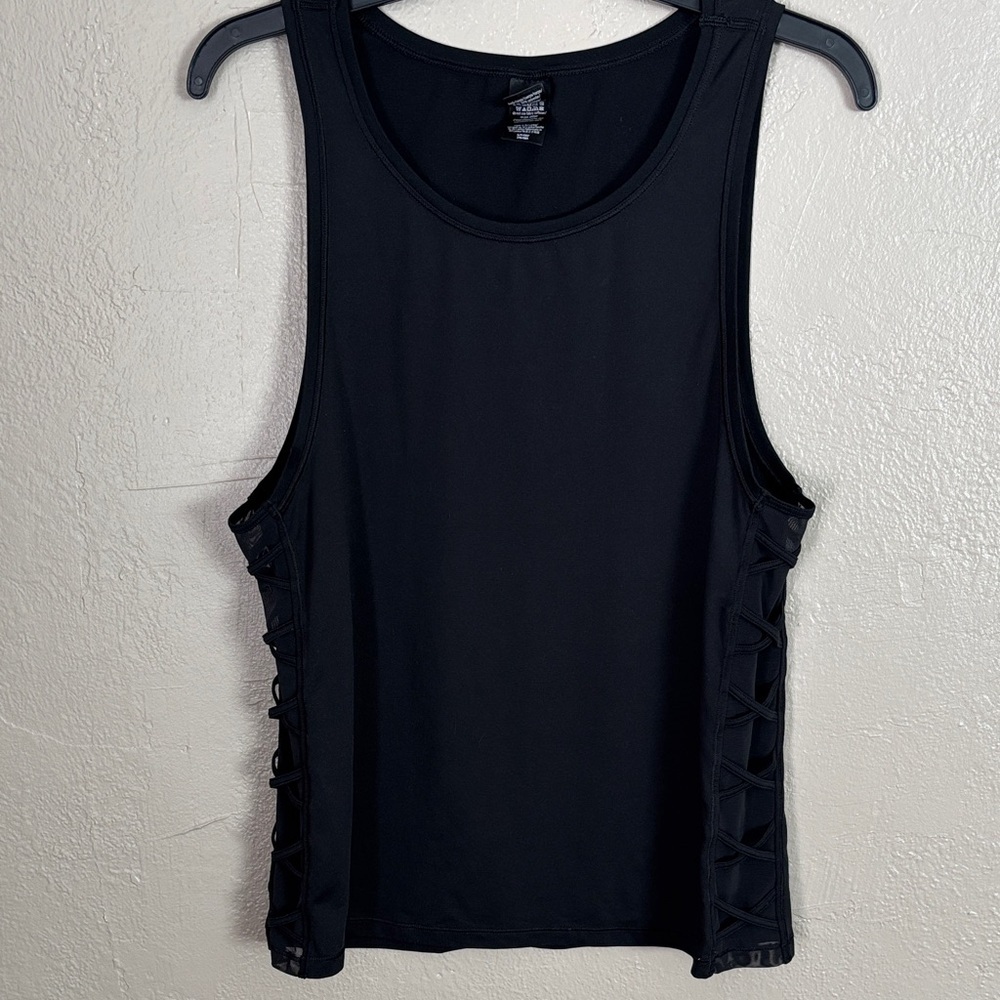 Victoria’s Secret Sport Tank Top Side Mesh Panels Black Small Activewear Gym